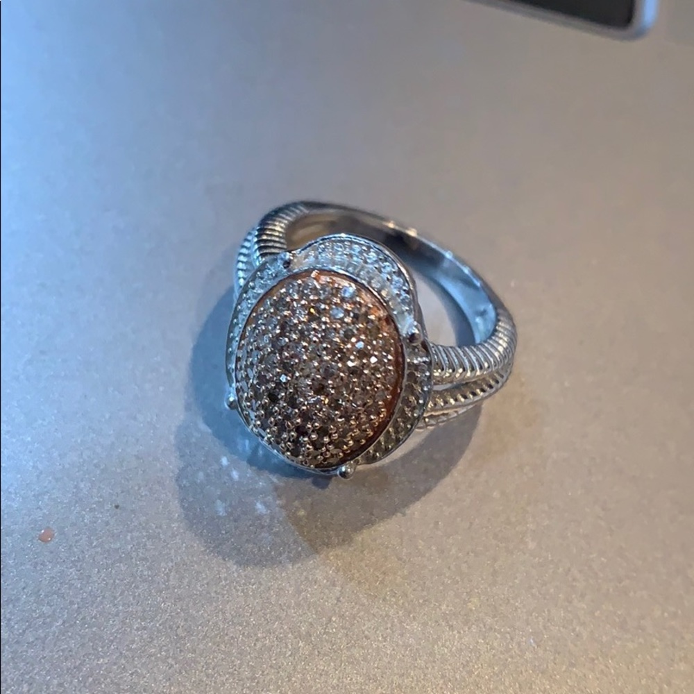 REAL DIAMOND oval shaped on REAL SILVER
